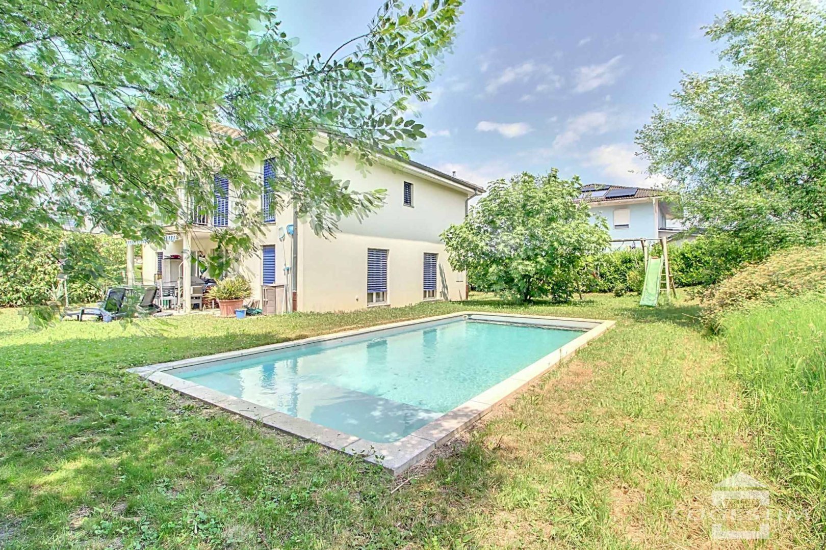 Villa individuelle de 6.5 pièces
avec piscine