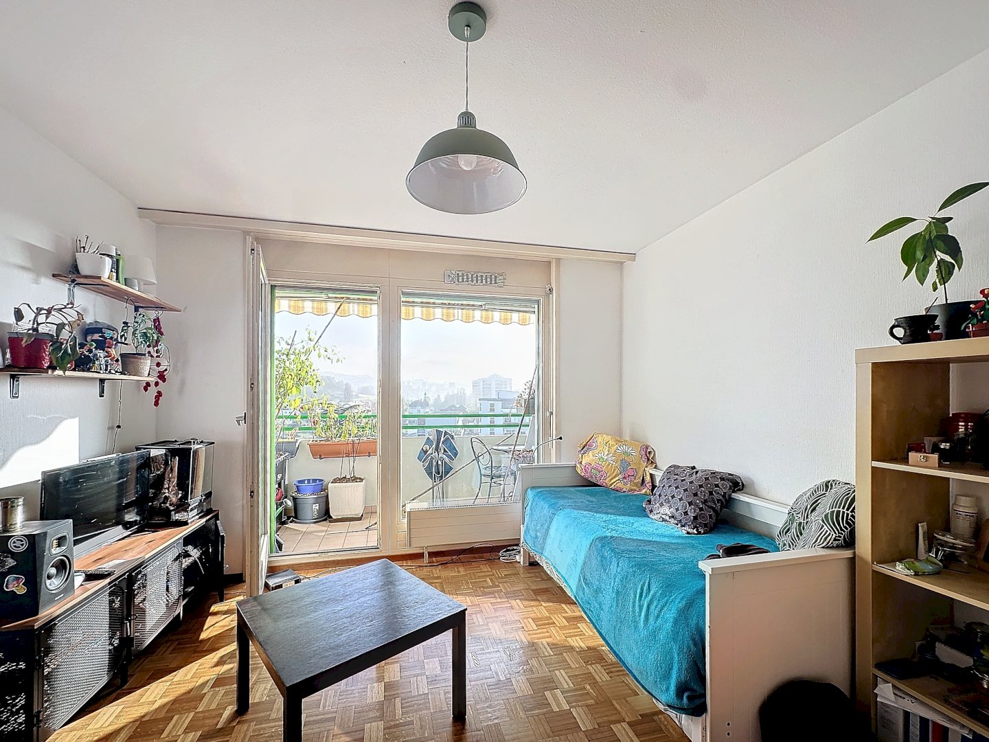 Joli studio de 25 m2 au 7ème étage en cours de rénovation