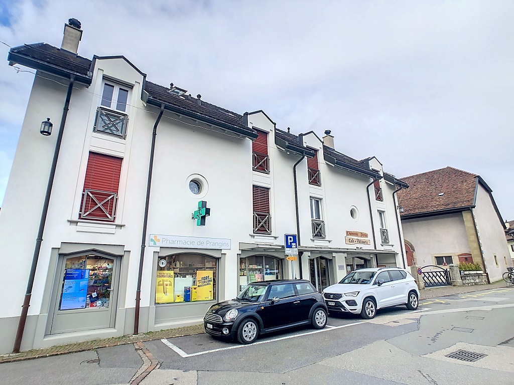 Arcade en plein centre de Prangins