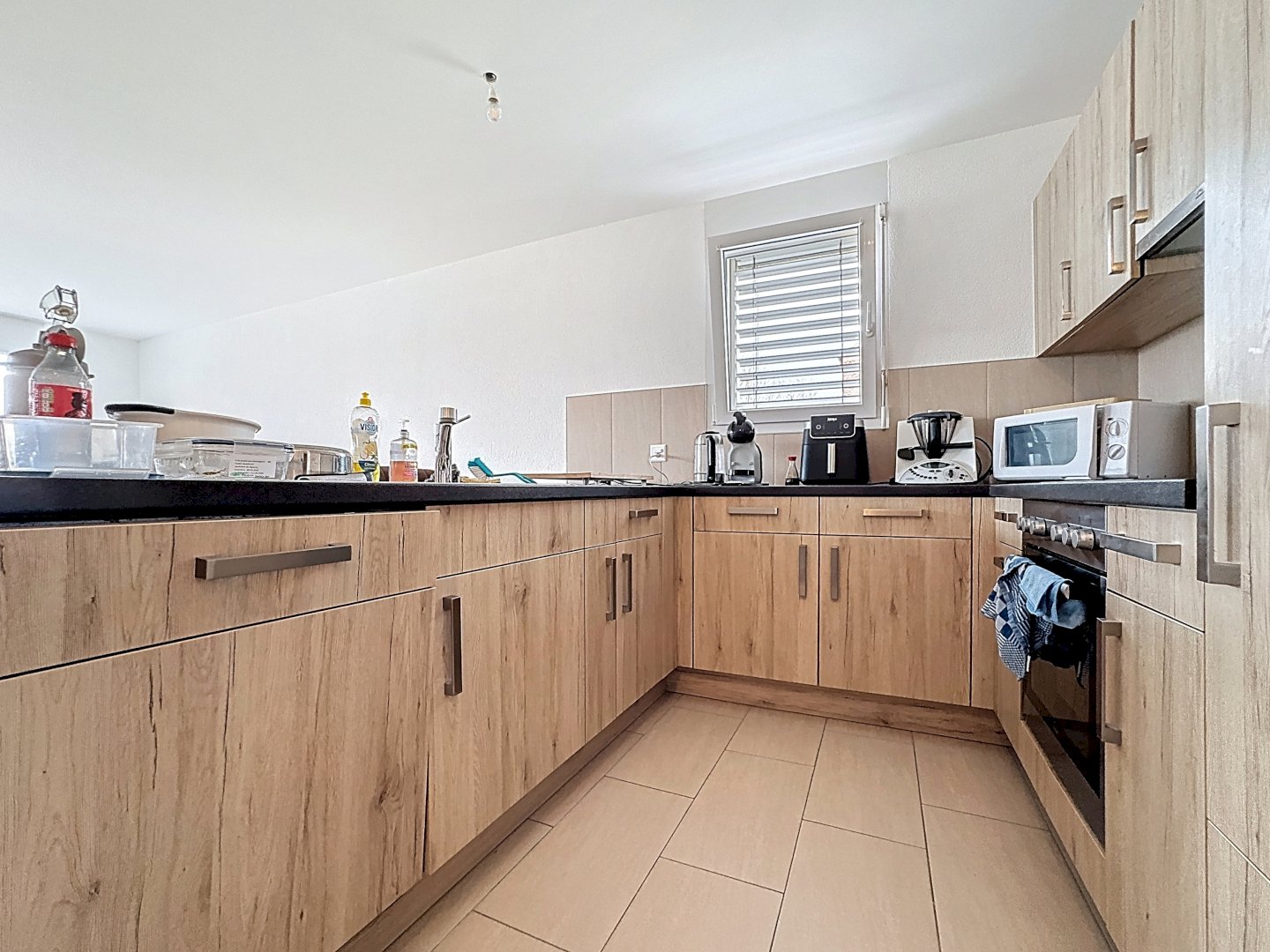 Grand appartement de 3,5 pces au 1er étage