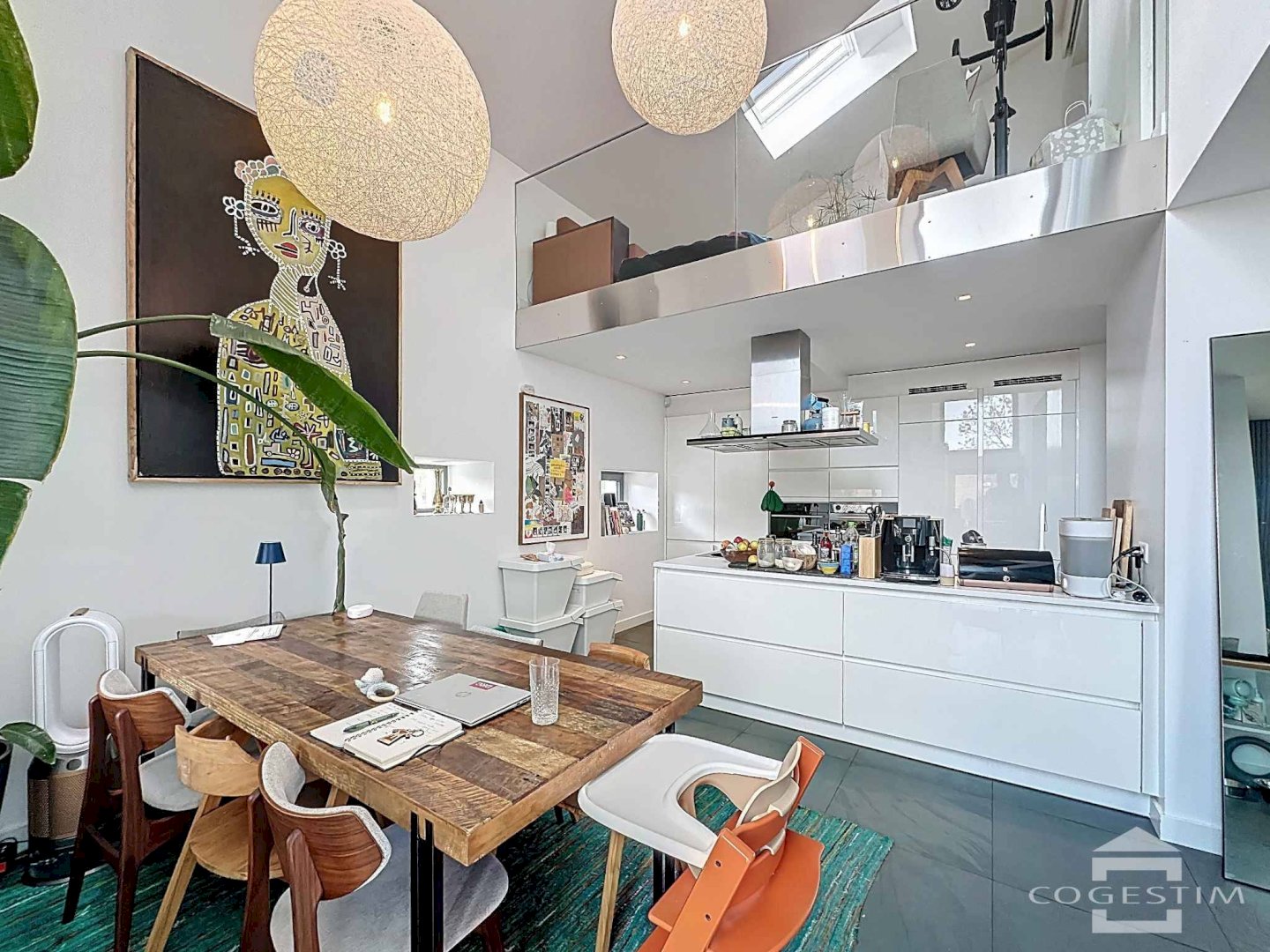 Maison de village mitoyenne de 6.5 pièces entièrement rénovée