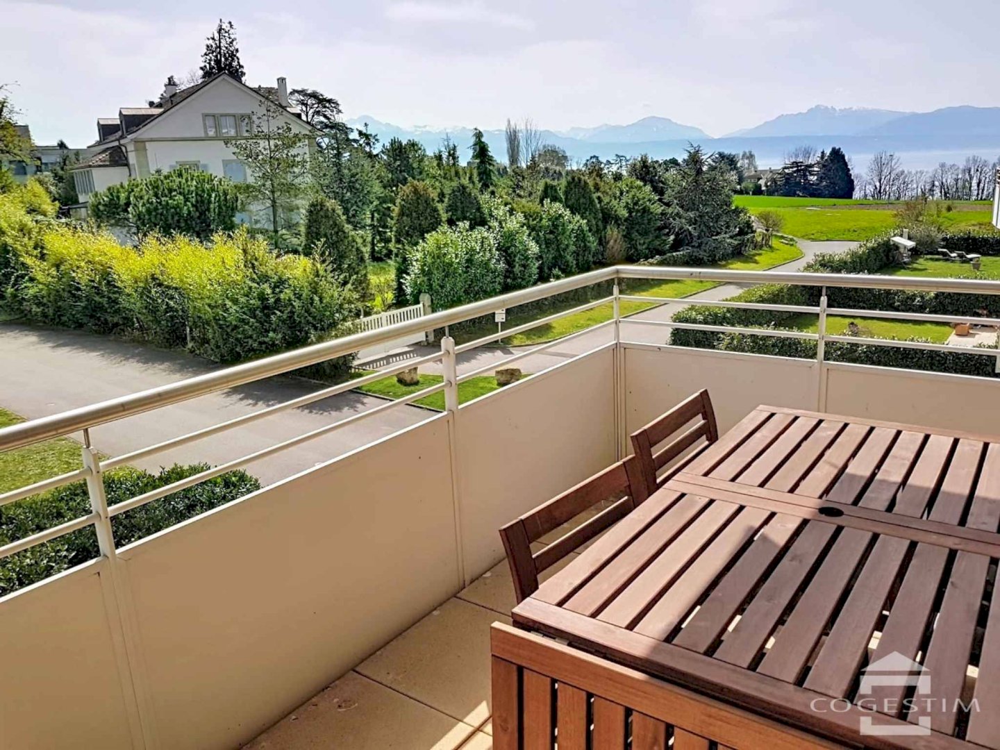 Appartement  lumineux de 4,5 pièces à deux pas du Léman