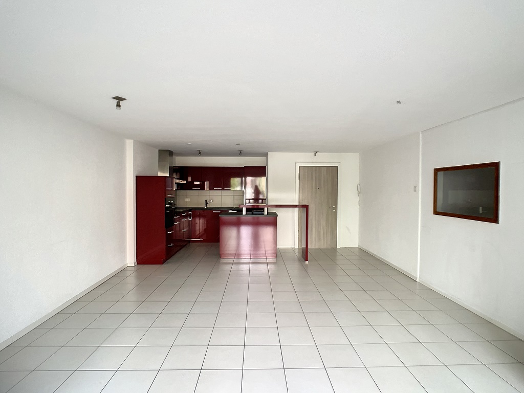 Joli loft situé au 1er étage avec grande terrasse