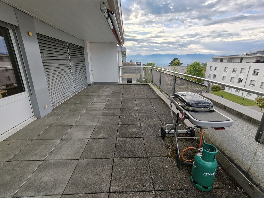 bel appartement de 3 pièces au 3ème étage