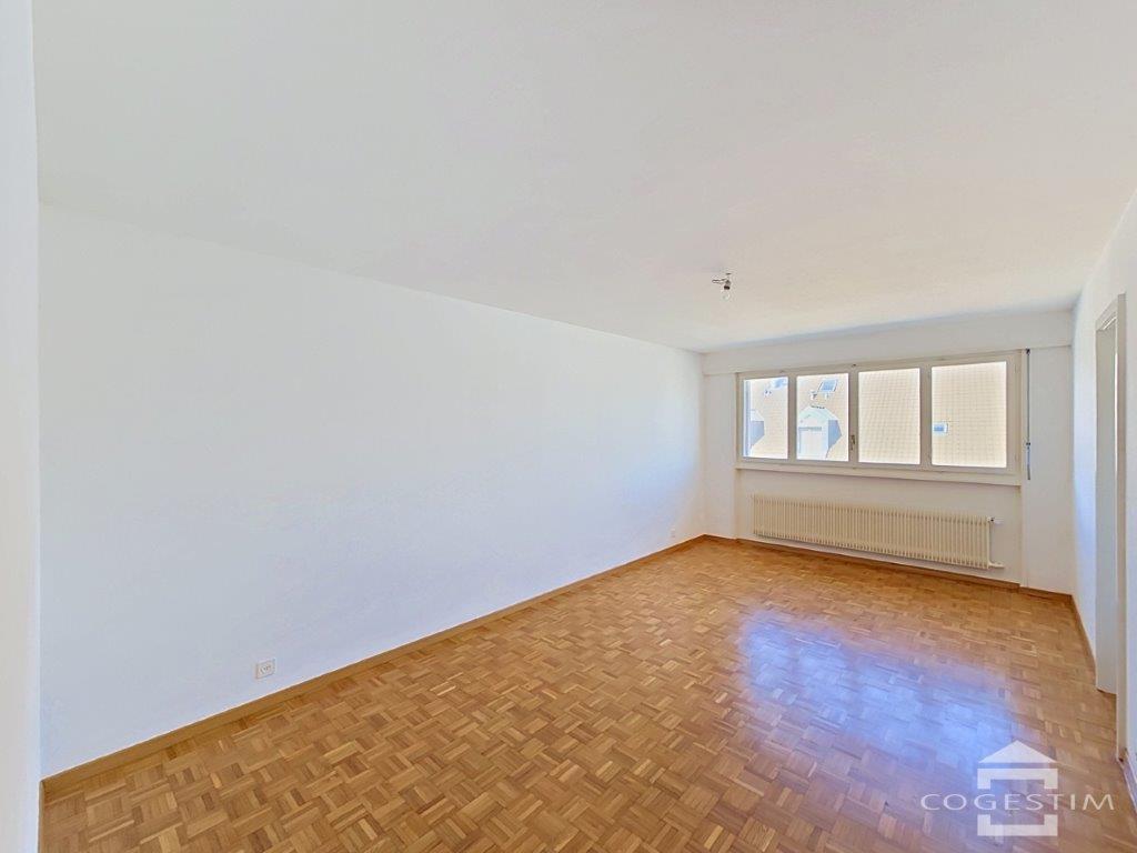 Joli studio au 3ème étage d&rsquo;environ 33m2