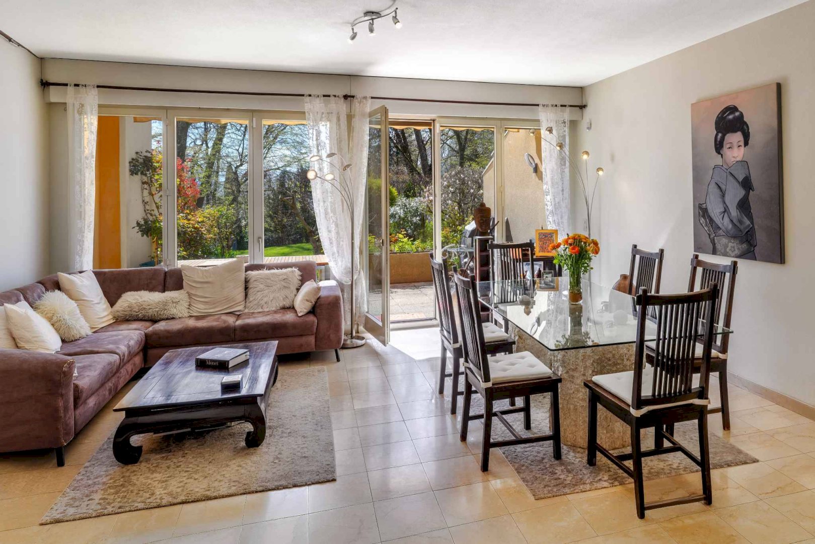 Triplex familial avec jardin