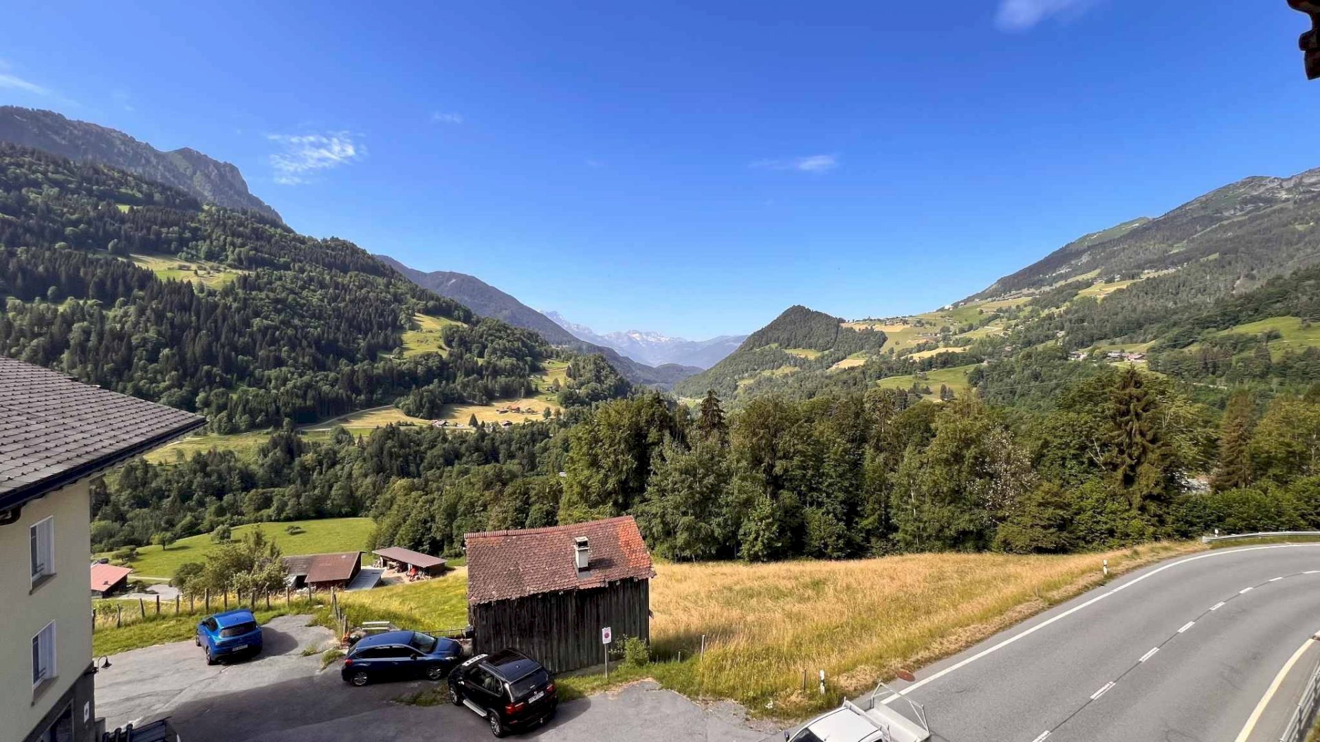Immeuble d&rsquo;habitation de deux logements à rénover
