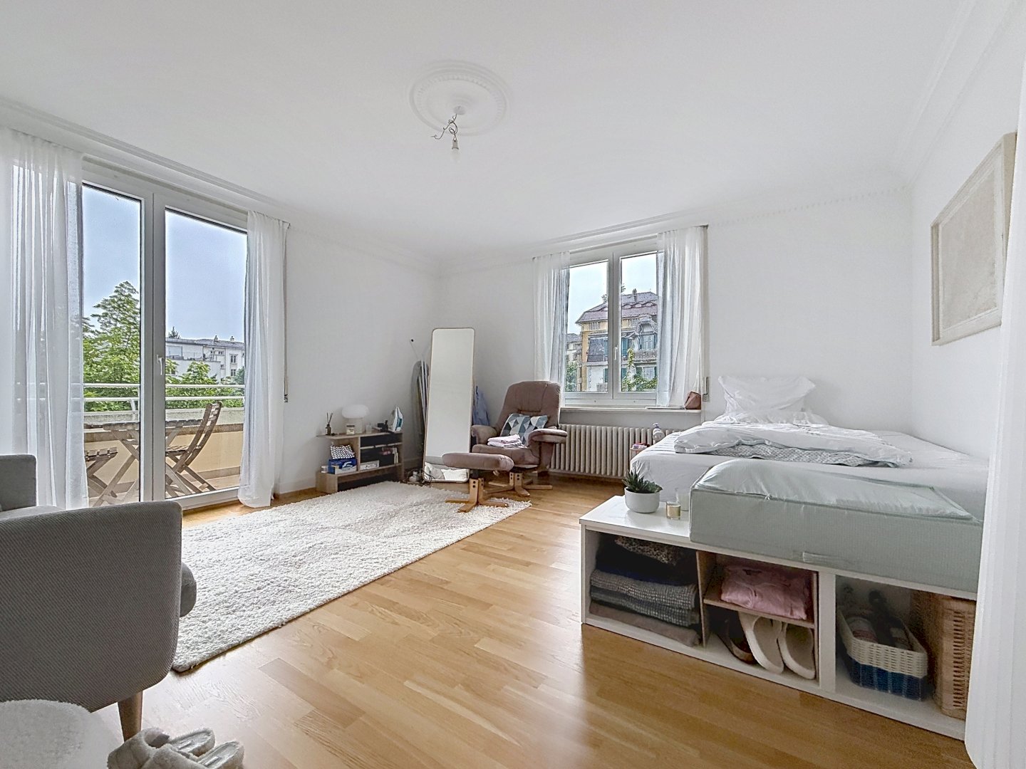 Appartement spacieux et renové de 1 pièce au centre de Chailly