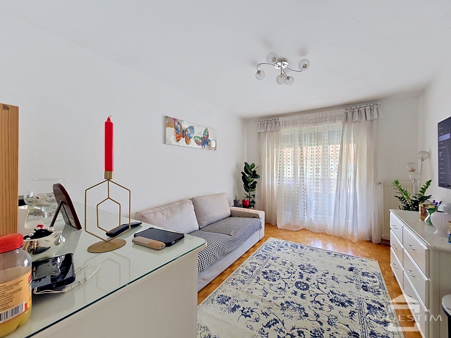 Bel appartement de 3 pièces au 4ème étage d&rsquo;environ 67 m2