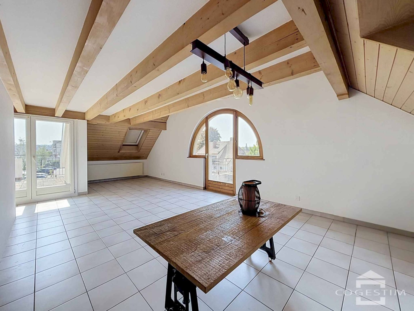 Attique en duplex avec 
terrasse et balcon