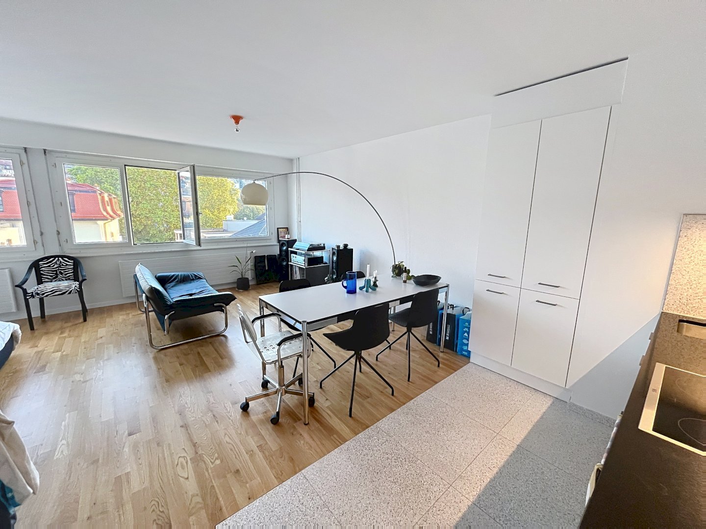 Joli studio rénové au 5ème étage d&rsquo;environ 38m2